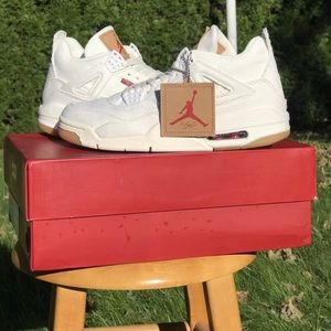 Air Jordan Retro 4 Levi Levi’s White new with box